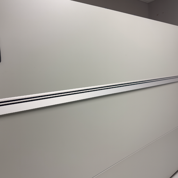 DC-3 remote hands team