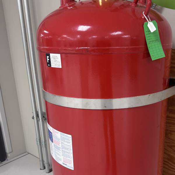 DC-3 remote hands team